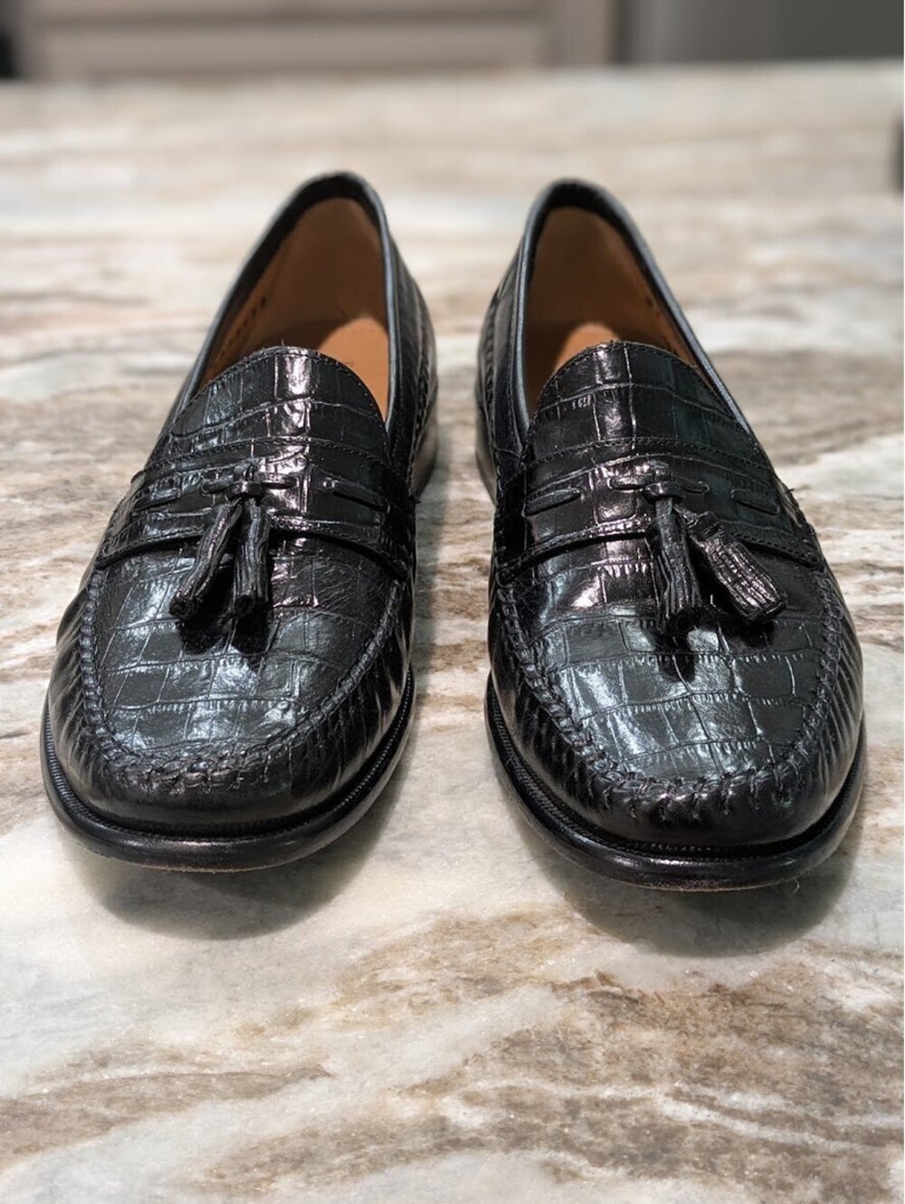 Florsheim Black Tassel Loafers 8.5 Velvet Noir
